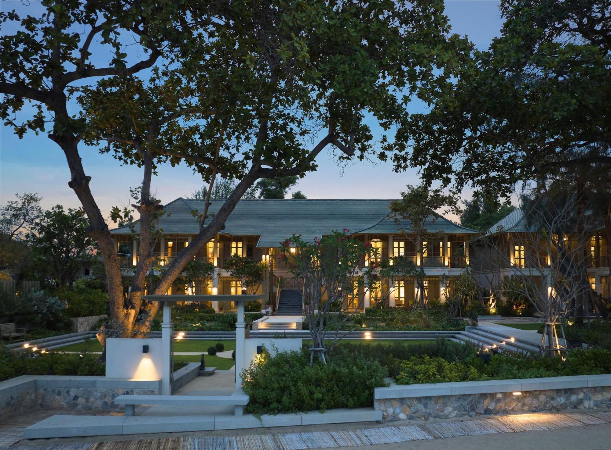 Charras Bhawan Hotel And Residences HHQ Exterior foto